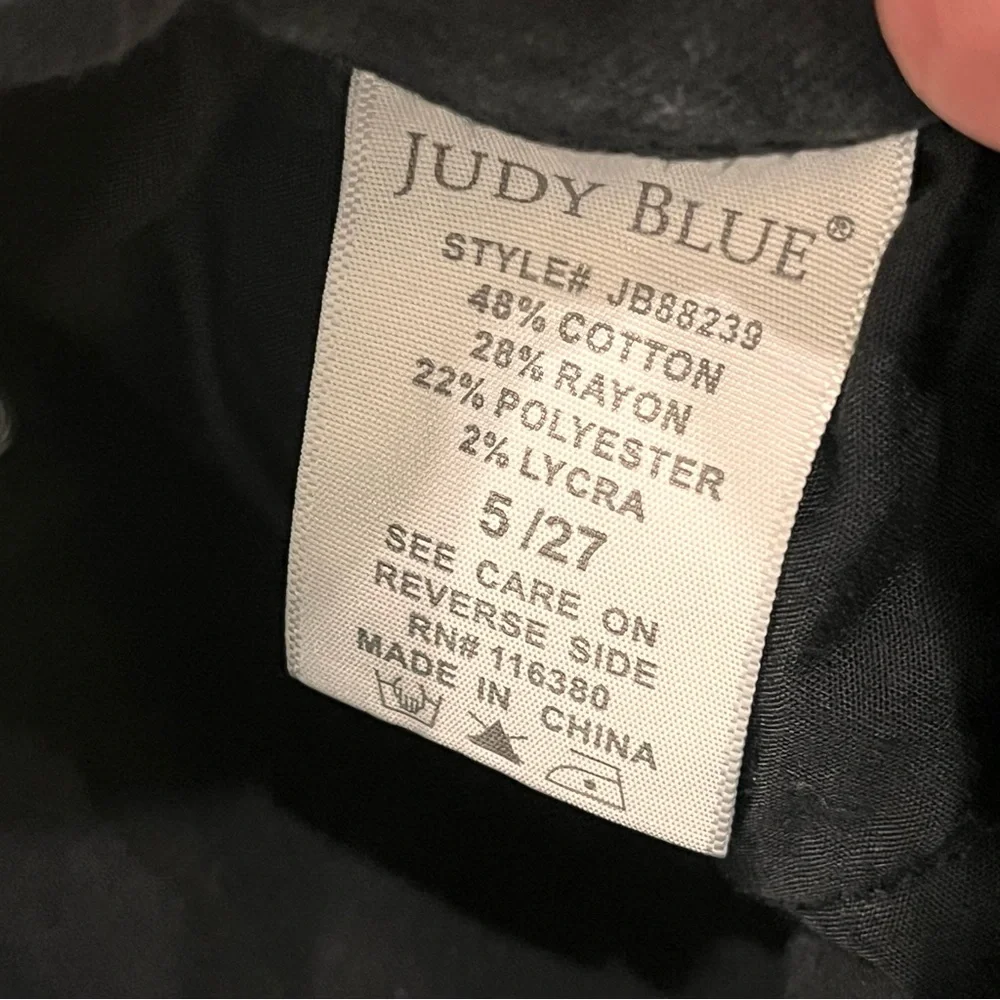 Judy Blue Capri Fit Mid Rise Womens Size 5/27 Black Denim Stretch JB88239 - Picture 6 of 11